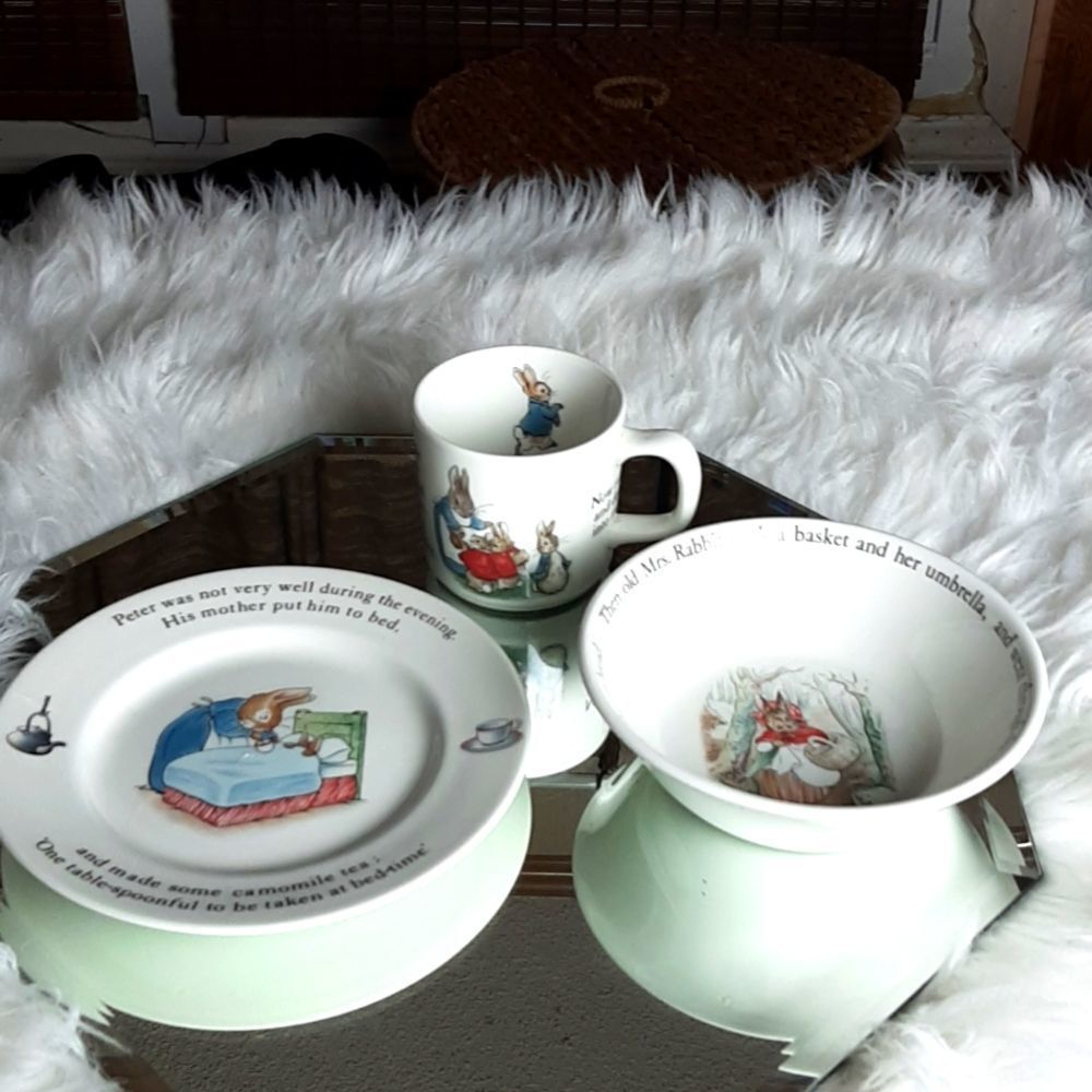 WEDGEWOOD 3 Pieces ‎ Vintage Peter Rabbit Childrens Dinnerware Never Use…
